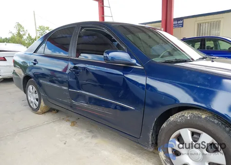 2002 Toyota Camry Xle из США, поврежденный, VIN 4T1BE32K32U575209